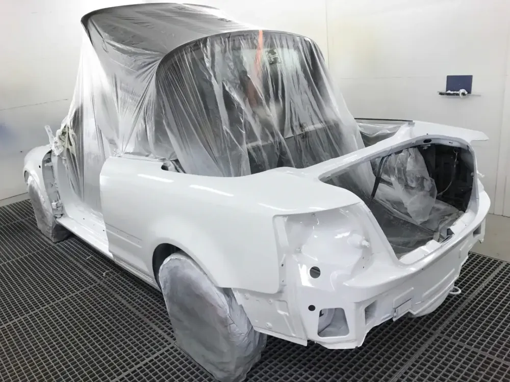 AUDI A4 CABRIOLET Réparation, changement d'aile arrière gauche , puis préparation complète pour changement de couleur en blanc opaque audi (13)
