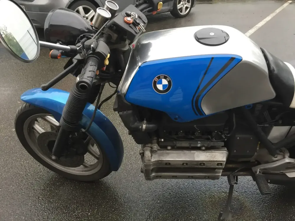 BMW Café Racer – Réservoir alu poly & déco (Nantes 44)