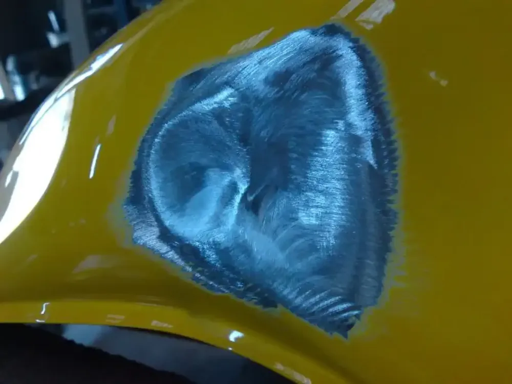 SUZUKI 650 SV réparation reservoir et flancs (8)