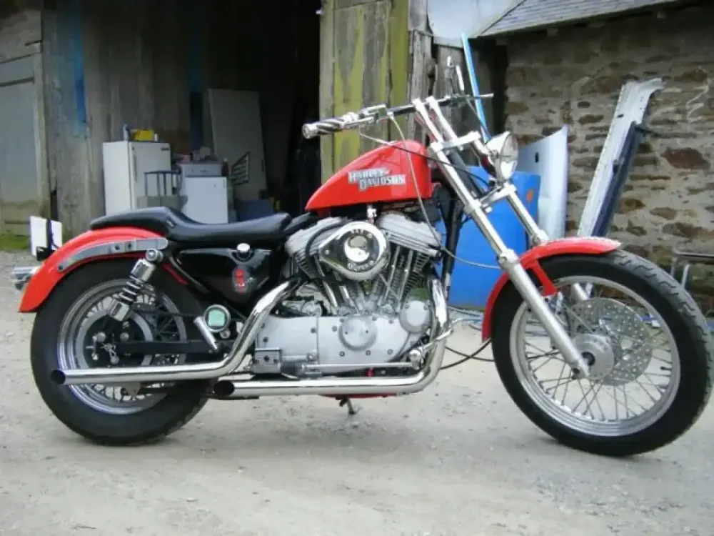 Harley Davidson Décoration Diablotin rouge et damier