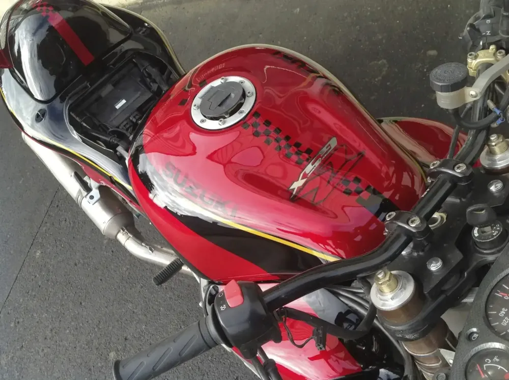 Suzuki Hayabusa 1300 – Personnalisation street