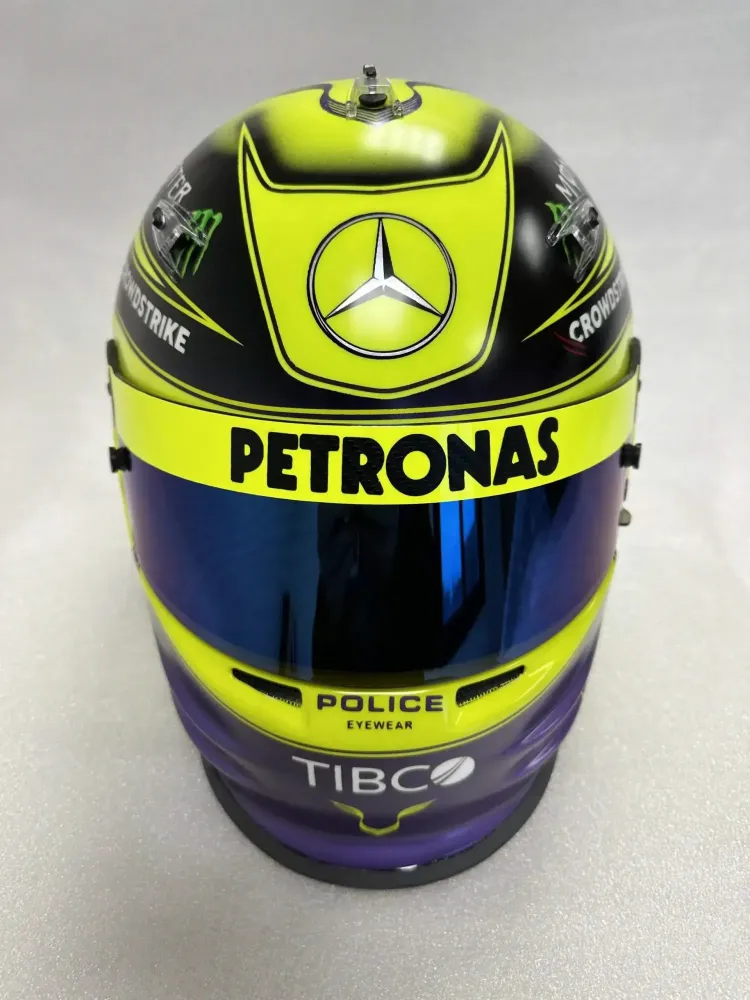Casque Hamilton Mercedes 2022 – Jaune fluo mat (9)