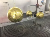 Boules de Noël Yves Rocher Paris 21