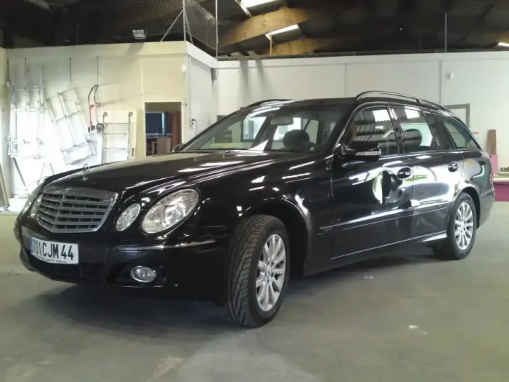 Mercedes Break noir – Expertise et réparation peinture